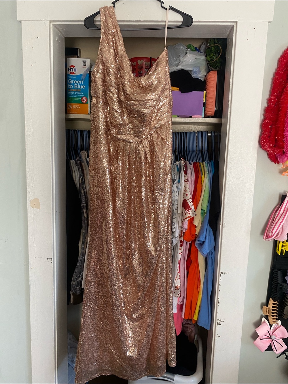 Elegant One-Shoulder Rose Gold Sequin Evening Dress